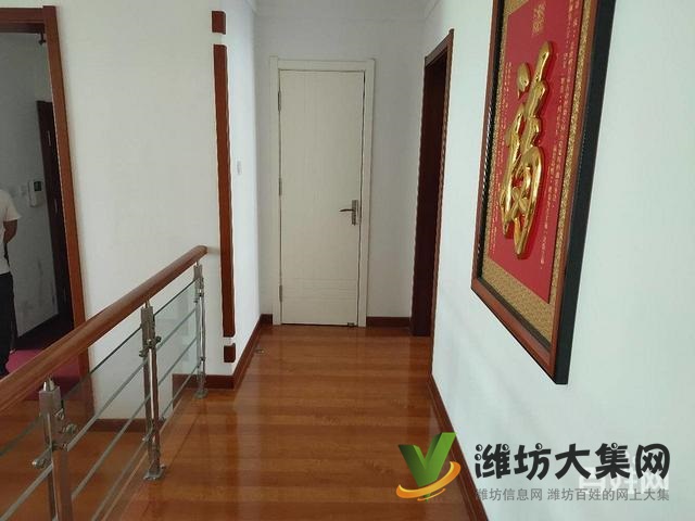 領(lǐng)世新城,離學(xué)校一步之遙,房主急售