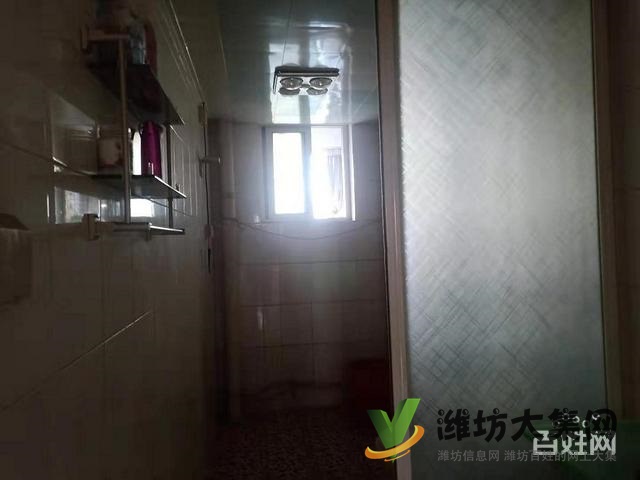 南關(guān)小學(xué)學(xué)區(qū)房世紀(jì)新城 精裝修135平三室兩廳送倉庫