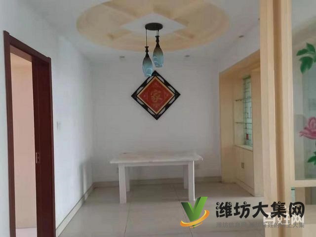 南關(guān)小學(xué)學(xué)區(qū)房世紀(jì)新城 精裝修135平三室兩廳送倉庫