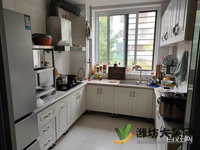 領(lǐng)世新城,離學(xué)校一步之遙,房主急售