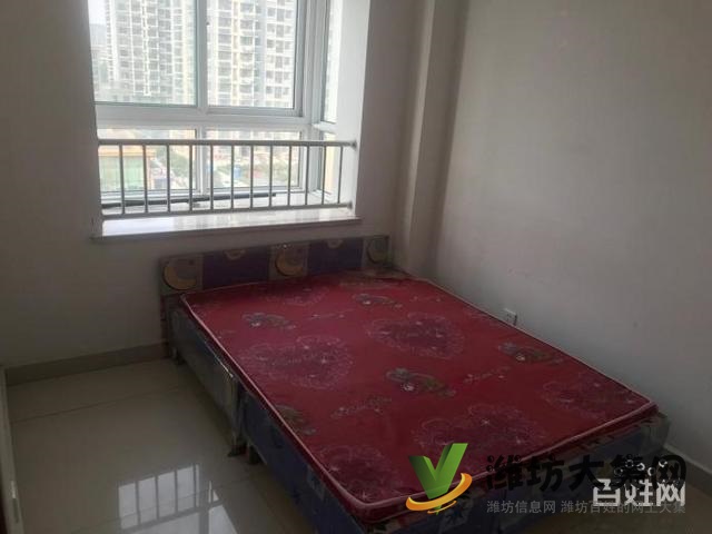 金都時(shí)代新城精裝三室緊鄰萬(wàn)達(dá)生活方便直接拎包入住