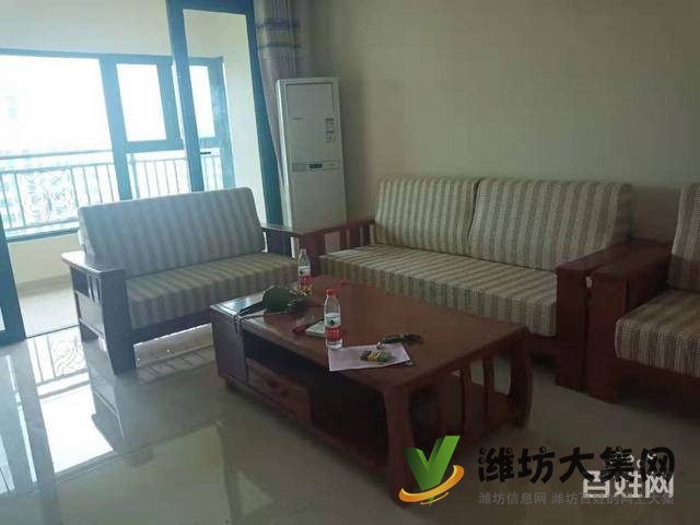 恒大翡翠華庭 精裝修3室2廳146平配置齊全干凈