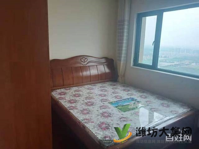 恒大翡翠華庭 精裝修3室2廳146平配置齊全干凈