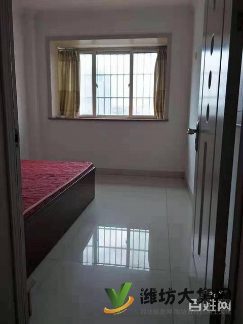 泰華附近東方明珠精裝3室帶全套家具家電出租