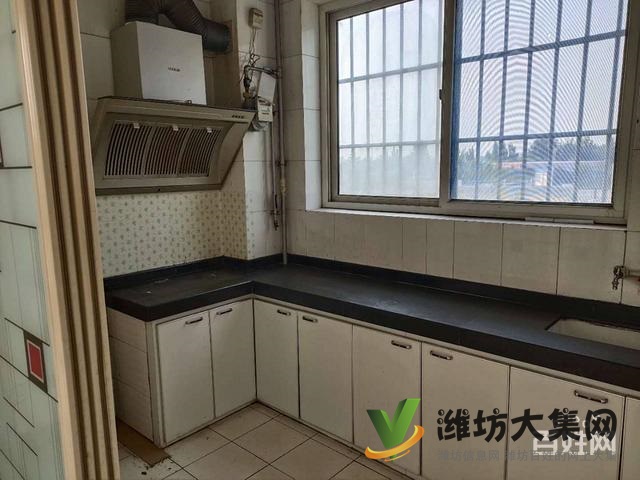 水岸綠洲黃.金2樓精裝2室房帶倉(cāng)庫(kù)急售