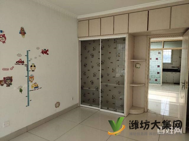 水岸綠洲黃.金2樓精裝2室房帶倉(cāng)庫(kù)急售