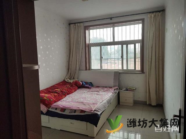 東埠中學(xué)學(xué)區(qū)房鉆石居小區(qū)精裝三樓帶車庫出售