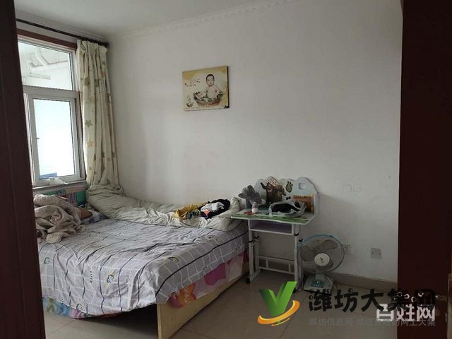 東埠中學(xué)學(xué)區(qū)房鉆石居小區(qū)精裝三樓帶車庫出售