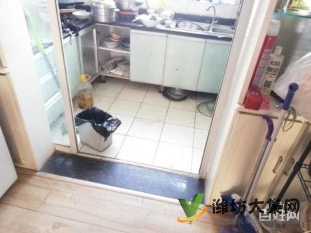 奧體中心 文苑小區多層一樓 精裝三室出稅雙氣供暖