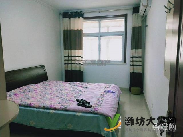 巴龍國(guó)際北區(qū)3室5樓136平 精裝修家具家電齊全拎包入住