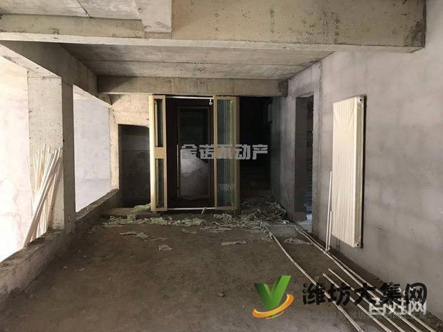 怡景花園南區(qū)聯(lián)排別墅495平毛坯任意裝修更名帶車庫大院子