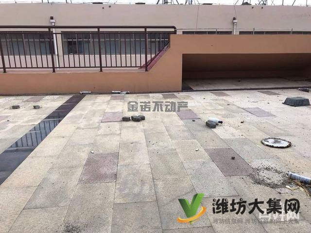 怡景花園南區(qū)聯(lián)排別墅495平毛坯任意裝修更名帶車庫大院子