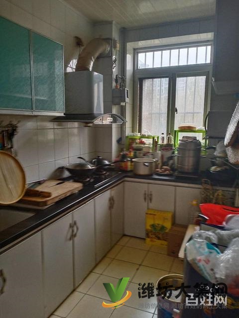 市北區(qū)新龍現(xiàn)代城帶35平車庫(kù),車位兩個(gè),過(guò)戶費(fèi)用低