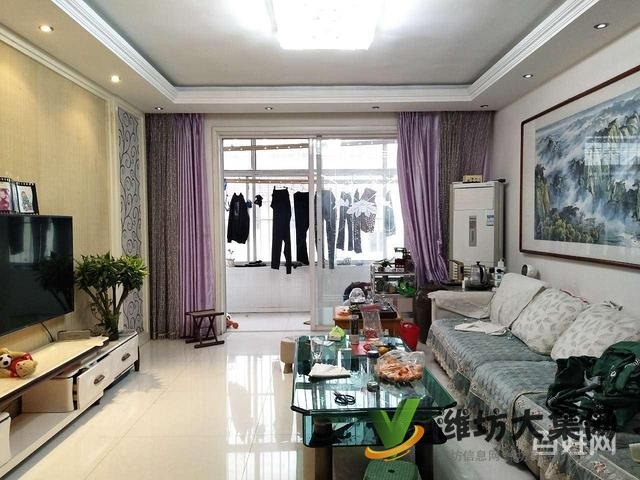 華僑學(xué)校旁銀豐新都多層133平精裝南北通透但是僅售