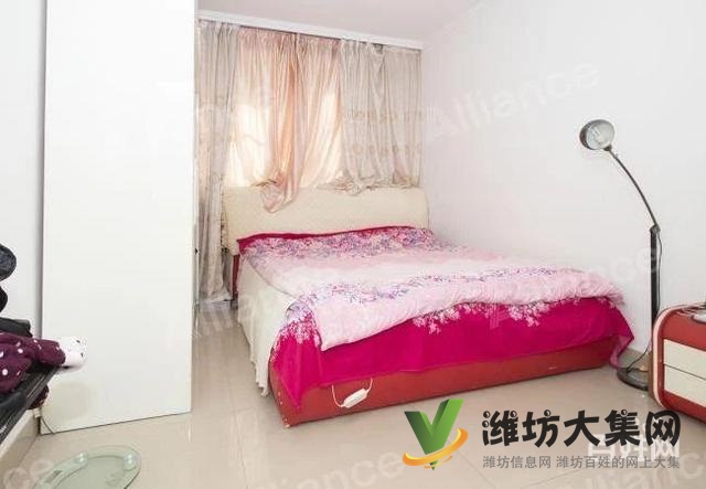 佳樂家高鐵新城近122平大三室 三樓客廳朝陽 精裝有證出稅