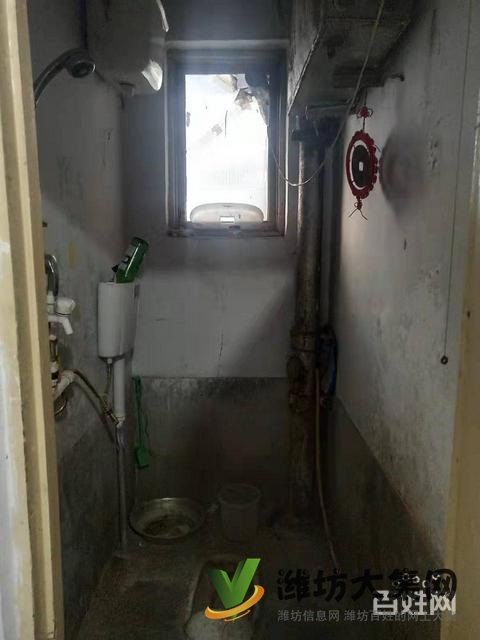 老縣府家屬院 送超大地下室房主急售!!!