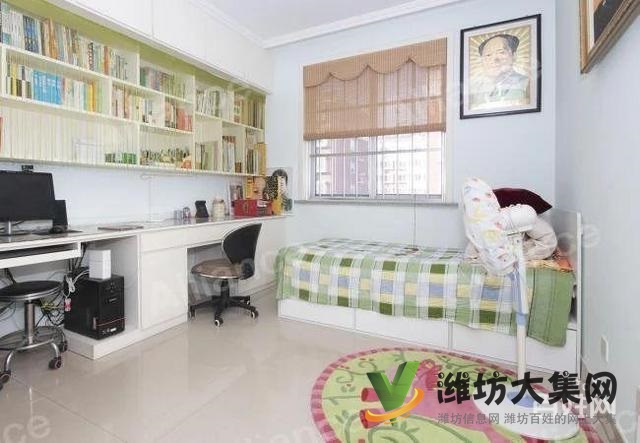 佳樂家高鐵新城近122平大三室 三樓客廳朝陽 精裝有證出稅