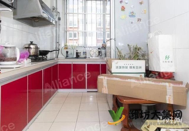 佳樂家高鐵新城近122平大三室 三樓客廳朝陽 精裝有證出稅