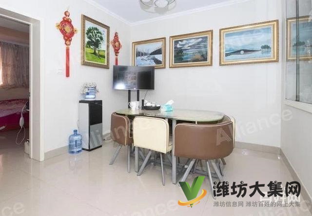 佳樂家高鐵新城近122平大三室 三樓客廳朝陽 精裝有證出稅