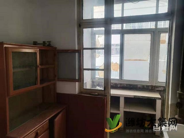 老縣府家屬院 送超大地下室房主急售!!!