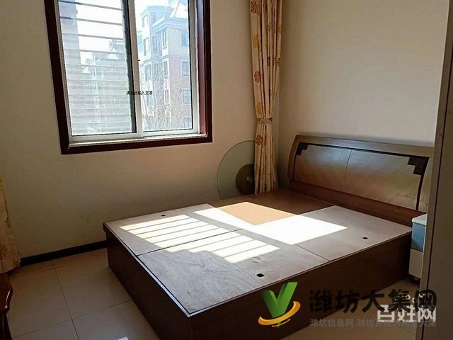 魯發名城,3居室2廳,精裝修短住保養好,真實圖片和