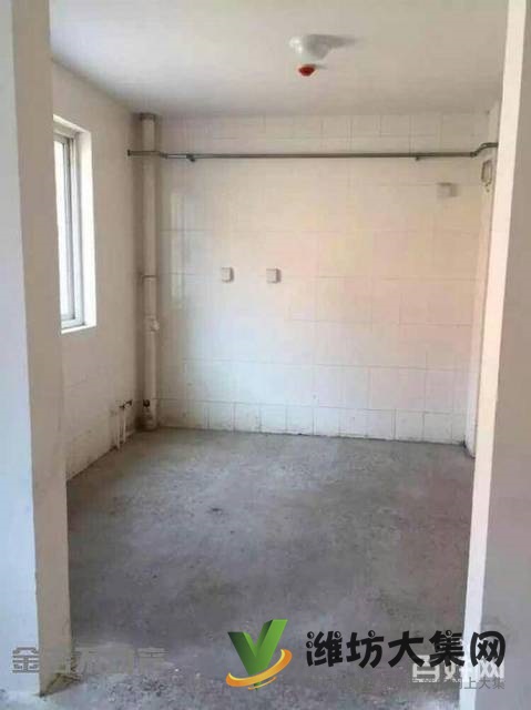 麗景花園南區(qū)*便宜房子小高層150平帶車位出藏藏室80萬過戶