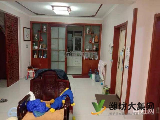 緊鄰華僑學校 清水嘉苑 130平三室好房 精裝 送車位儲藏室