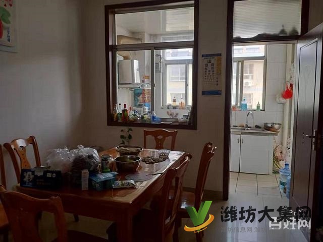 急售! 泉子巷自住房裝修精美交通便利 學(xué)區(qū)房