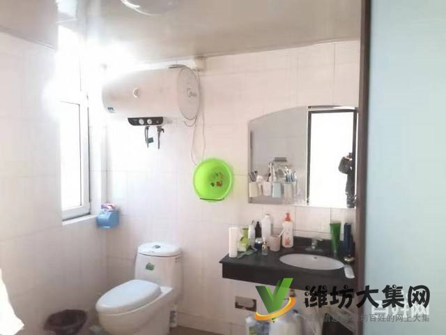 金海花園14樓130平精裝出租!帶車位!月租金1500元