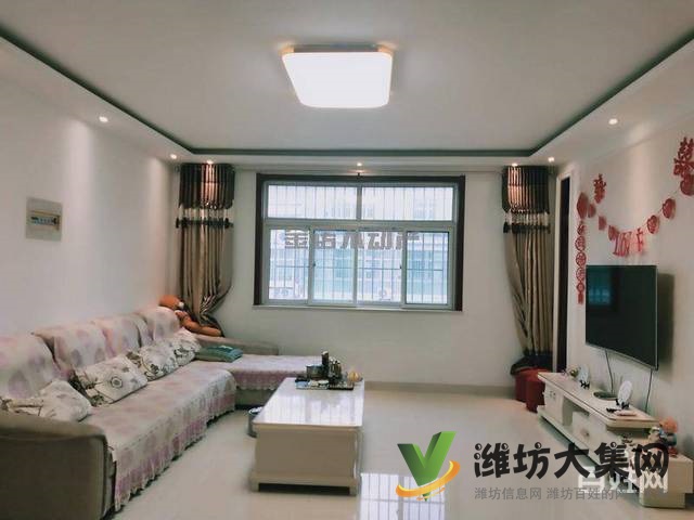 巴龍國際北區3室5樓136平 精裝修家具家電齊全拎包入住