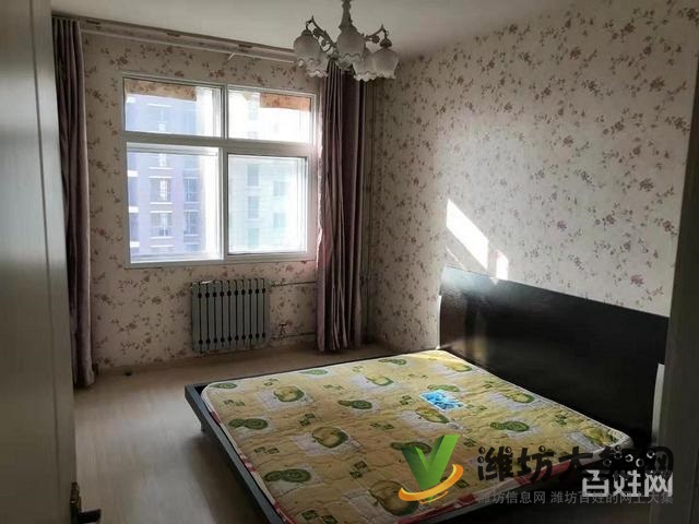 車(chē)站南青年路精裝3室 客廳朝陽(yáng) 干凈150平139