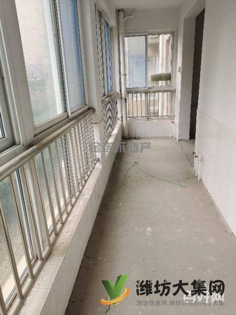 麗景花園南區(qū)*便宜房子小高層150平帶車位出藏藏室80萬過戶