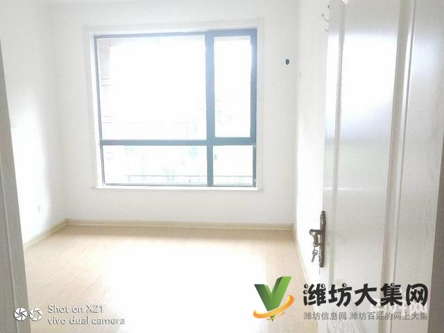 安丘一中學(xué)校緊鄰 尚水名邸一樓帶院 精裝拎包入住三