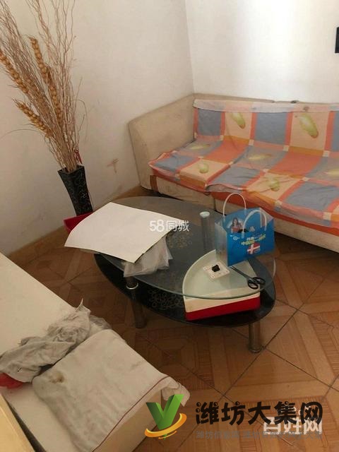 一樓帶院外開門 奧文國(guó)際城南 鋼廠宿舍 2室齊全