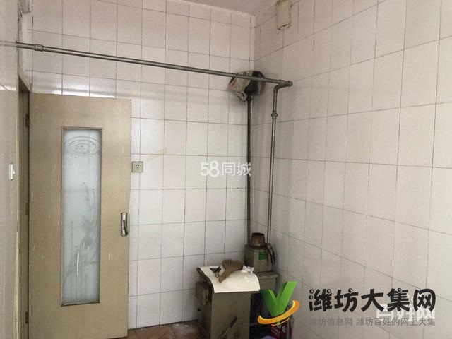 一樓帶院外開門 奧文國(guó)際城南 鋼廠宿舍 2室齊全