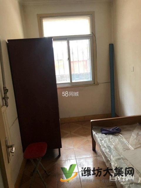 一樓帶院外開門 奧文國(guó)際城南 鋼廠宿舍 2室齊全