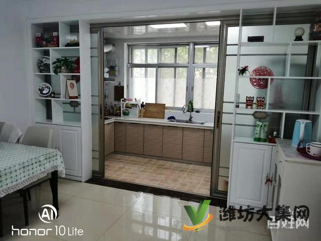 城市經(jīng)典 精裝修三室2廳 精裝修,拎包入住。