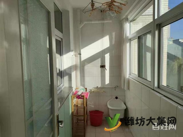 佳樂家近二樓出租精裝修家具家電齊全,拎包入住