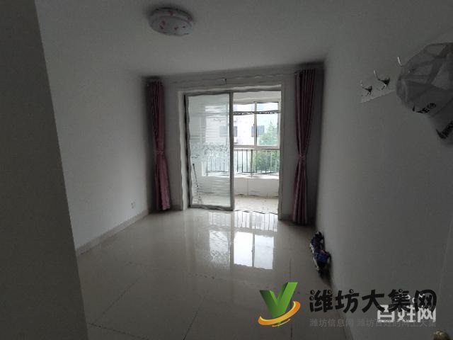 天煕苑多層二樓精裝帶倉(cāng)庫(kù)車庫(kù)