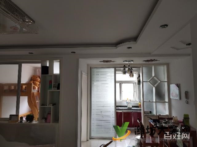 天煕苑多層二樓精裝帶倉(cāng)庫(kù)車庫(kù)