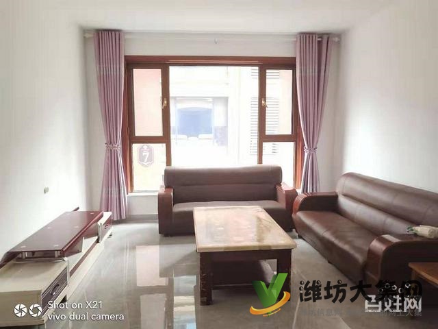 領(lǐng)世新城 普通住宅3室2廳 簡單裝修