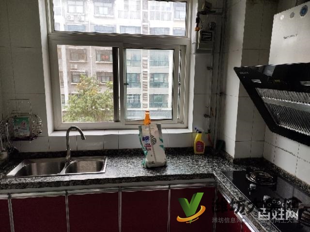 天煕苑多層二樓精裝帶倉(cāng)庫(kù)車庫(kù)