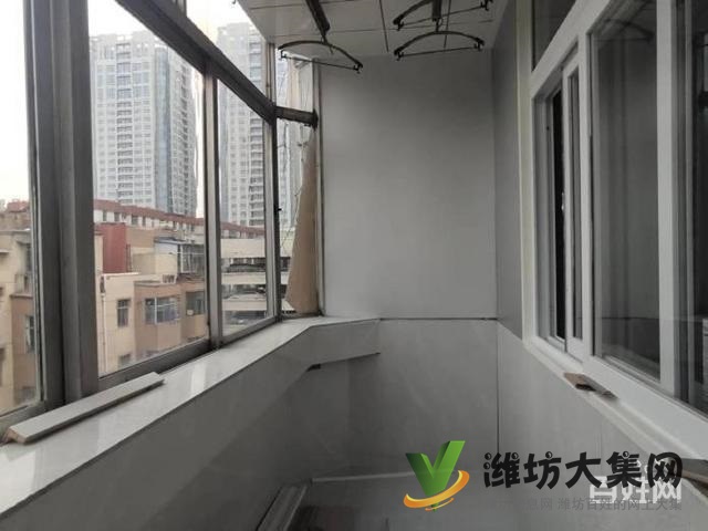 泰華東鄰 后門街小區精裝出租 拎包入住