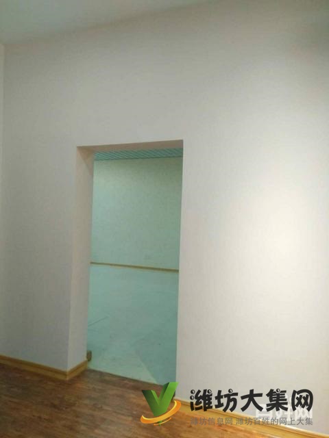 急急急轉(zhuǎn)濰城區(qū)東風(fēng)街向陽路女裝店內(nèi)隔間出租