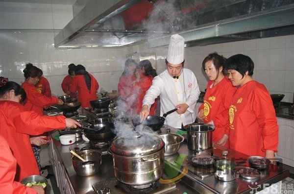 月嫂、育嬰師、催乳師