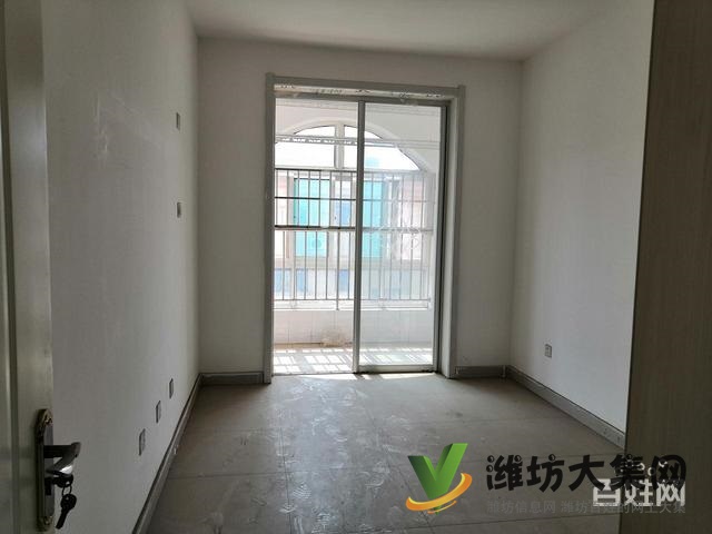 福滿園上下復式，精裝未住，四室兩廳帶倉庫