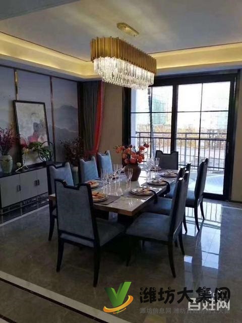 恒信桃李東方 雙語學區房頂