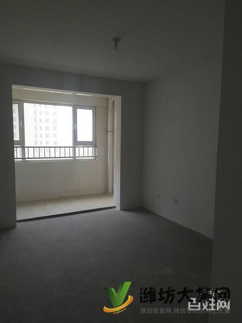 凡爾賽麗都 115平3室2廳60萬(wàn) 急售急售