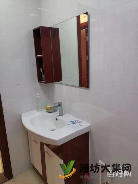 安丘領(lǐng)世新城2樓三室兩廳一衛(wèi)實(shí)**裝修聯(lián)體帶一樓地