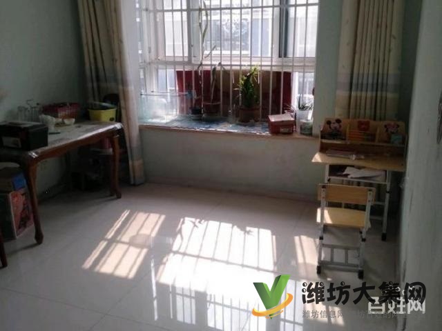 萬達近 3室1廳1衛(wèi)帶車位拎包入住